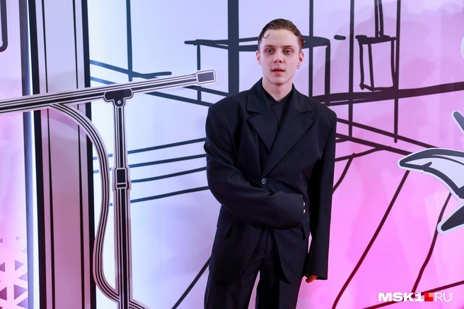 Это сейчас из Вани старательно лепят Уэйда Уокера по прозвищу Плакса, но образ самого дерзкого хулигана в школе никогда к нему не лип | Источник: Артем Устюжанин / MSK1.RU