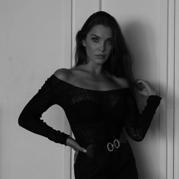 Источник: @yarenguldiiken