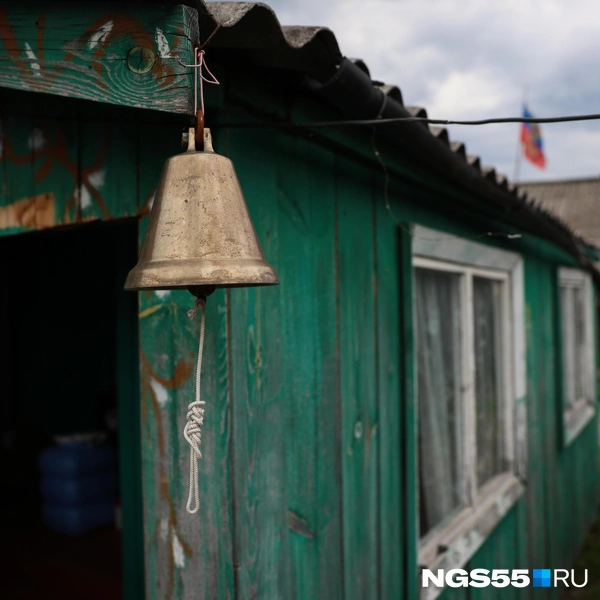 Колокольчик вместо дверного звонка | Источник: Евгений Софийчук / NGS55.RU