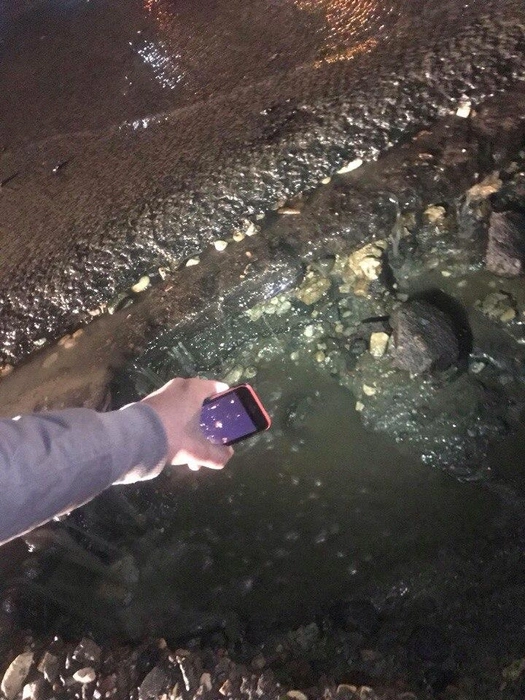 Водой размыло асфальт | Источник: Ярослав Мазур