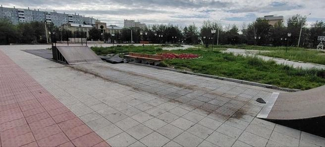 Дорожка якобы начала отрываться сама | Источник: Администрация Черновского района / t.me