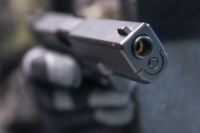 Отец и дочь с ожогами глаз после обстрела в Ленобласти