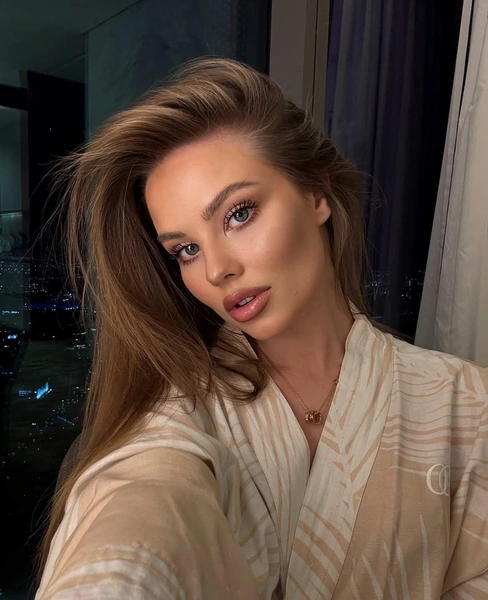 Лиана Шульгина | www.starhit.ru