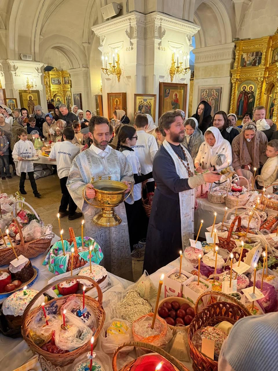 Освящение куличей | Источник: Храм Преображения Господня на Преображенской площади / T.me