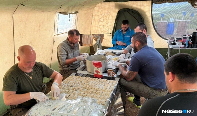 Варенички лепили | Источник: Александр Зубов / NGS55.RU