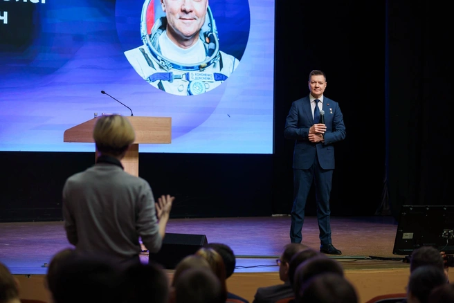 Вопросы космонавту задавали очень активно | Источник: центр по связям с общественностью Самарского университета имени Королева