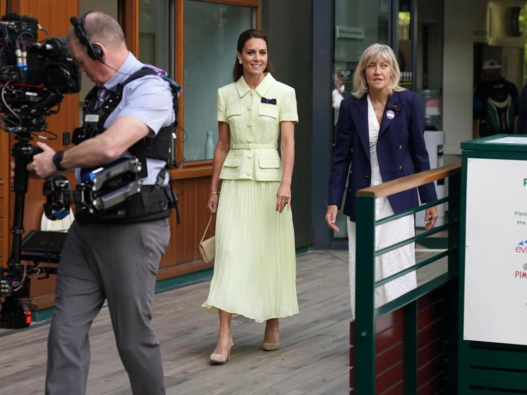 Правила позирования от Кейт Миддлтон: как всегда получаться на фото красивой и стройной | marieclaire.ru