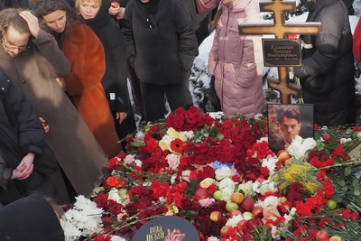 Похороны Николая Комягина прошли в Петербурге с аплодисментами