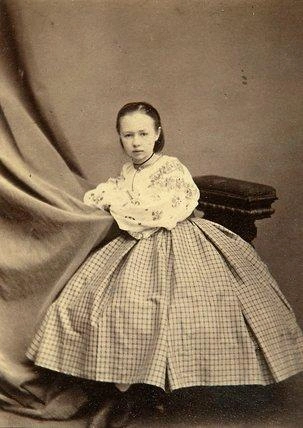 Здесь будущей революционерке 10 лет | Источник: wikimedia.org