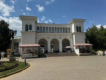 Колоннада в Кисловодске | Источник: Анастасия Барышникова