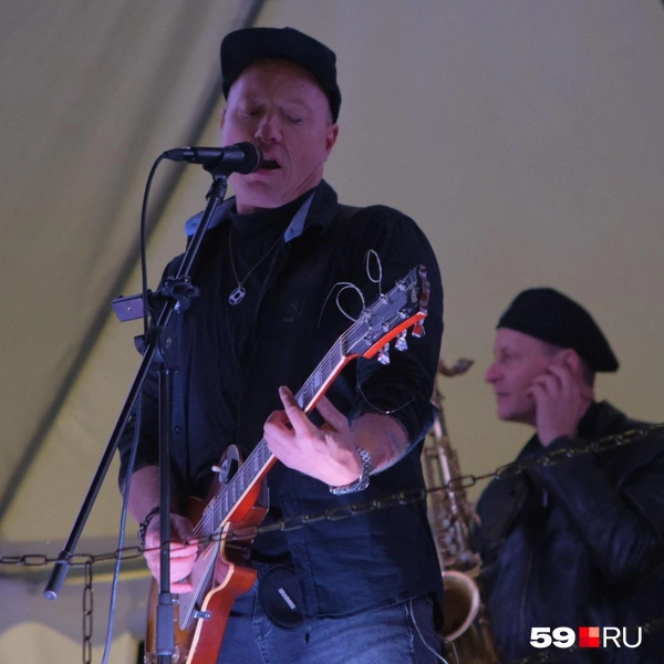 Солист Batareykin Band Александр Ведерников | Источник: Тимофей Калмаков / 59.RU