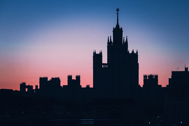 Атака продолжается. Сбиты еще пять дронов, летевших на Москву | Источник: Олег Фёдоров / CHITA.RU