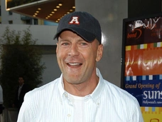 Жена Уиллиса загорелась идеей вылечить его от деменции: «Прямо сейчас проходят клинические испытания»