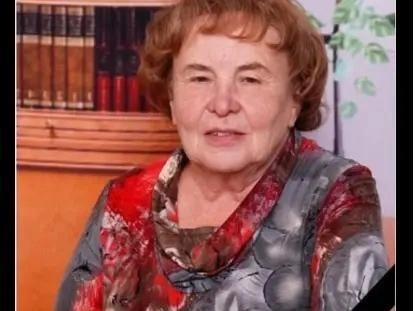 Светлана Сейфи посвятила педагогической деятельности большую часть своей жизни. | Источник: Школа № 66 / Vk.com