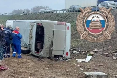 Автобус с детьми перевернулся в Петровском районе