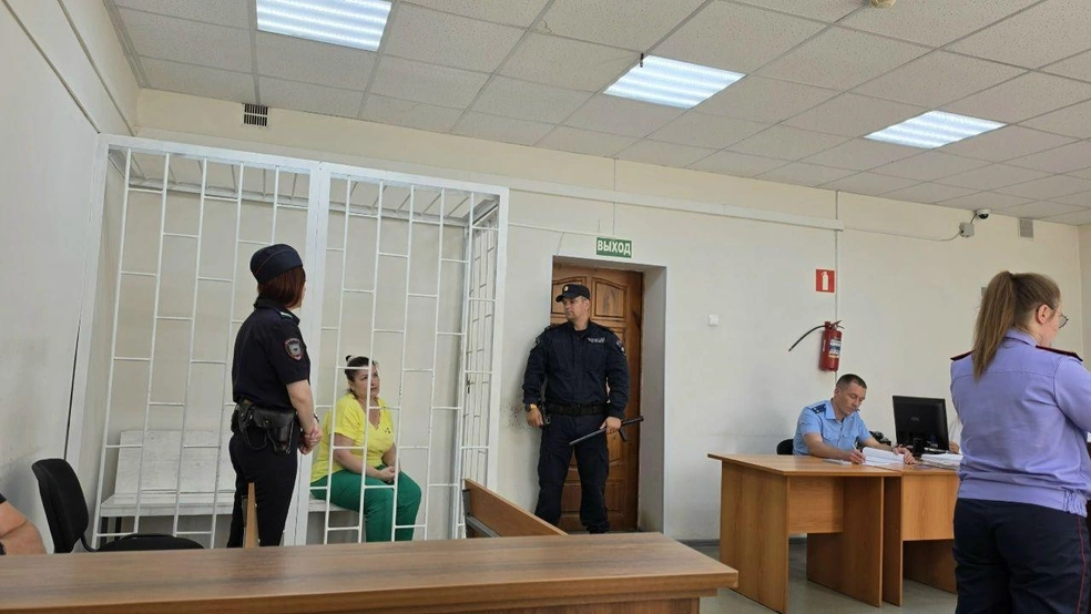 Наталья — сестра убитого Анатолия | Источник: Серовский районный суд
