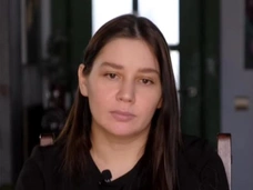 «Я хочу перевязать трубы»: родившая в 11 лет Валя Исаева обессилена после появления пятого ребенка