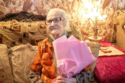 101-летие отметила ветеран Мария Каштальянова на Сахалине