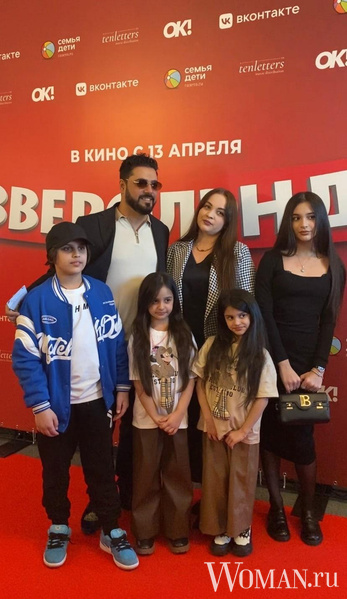 Андрей Бердников с семьей