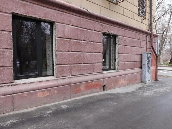 Суд ранее обязывал собственника восстановить первоначальное состояние помещения. | Источник: Алексей Волхонский / V1.RU