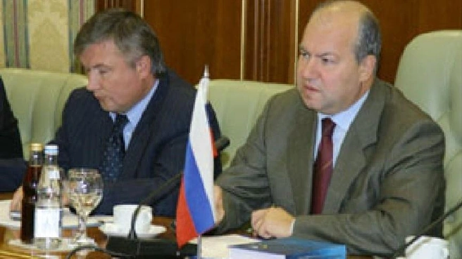 Игорь Изместьев (на фото — слева) | Источник: Council.gov.ru