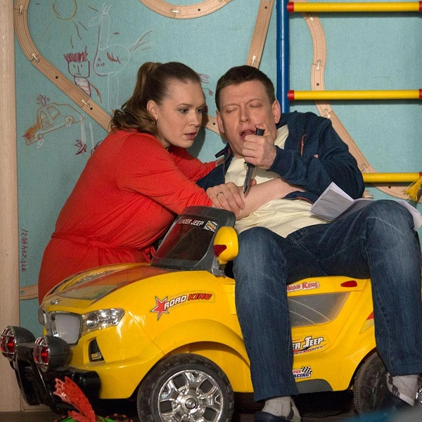 Актер в сериале «Мамочки»