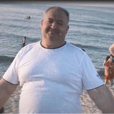 Брачного афериста Надира Абулова, который снимался в «МАЛАХОВ», приговорили к 11 годам колонии