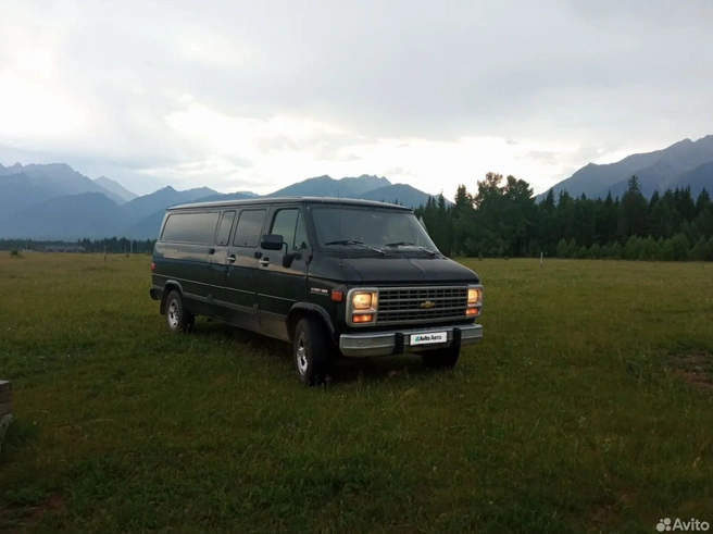 В Иркутске продают 33-летний Chevrolet Van | Источник: сайт бесплатных объявлений