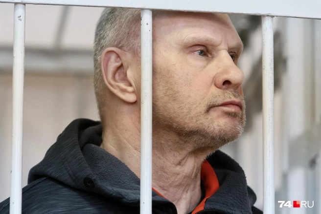 Вину в получении взятки «яблочным» смартфоном Харченко признал | Источник: Наталья Лапцевич