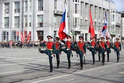 В Новосибирске стартовал парад Победы
