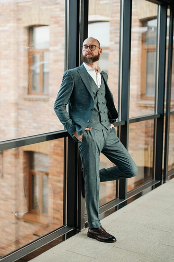 Есть костюмы-тройки | Источник: Ксения Зимина