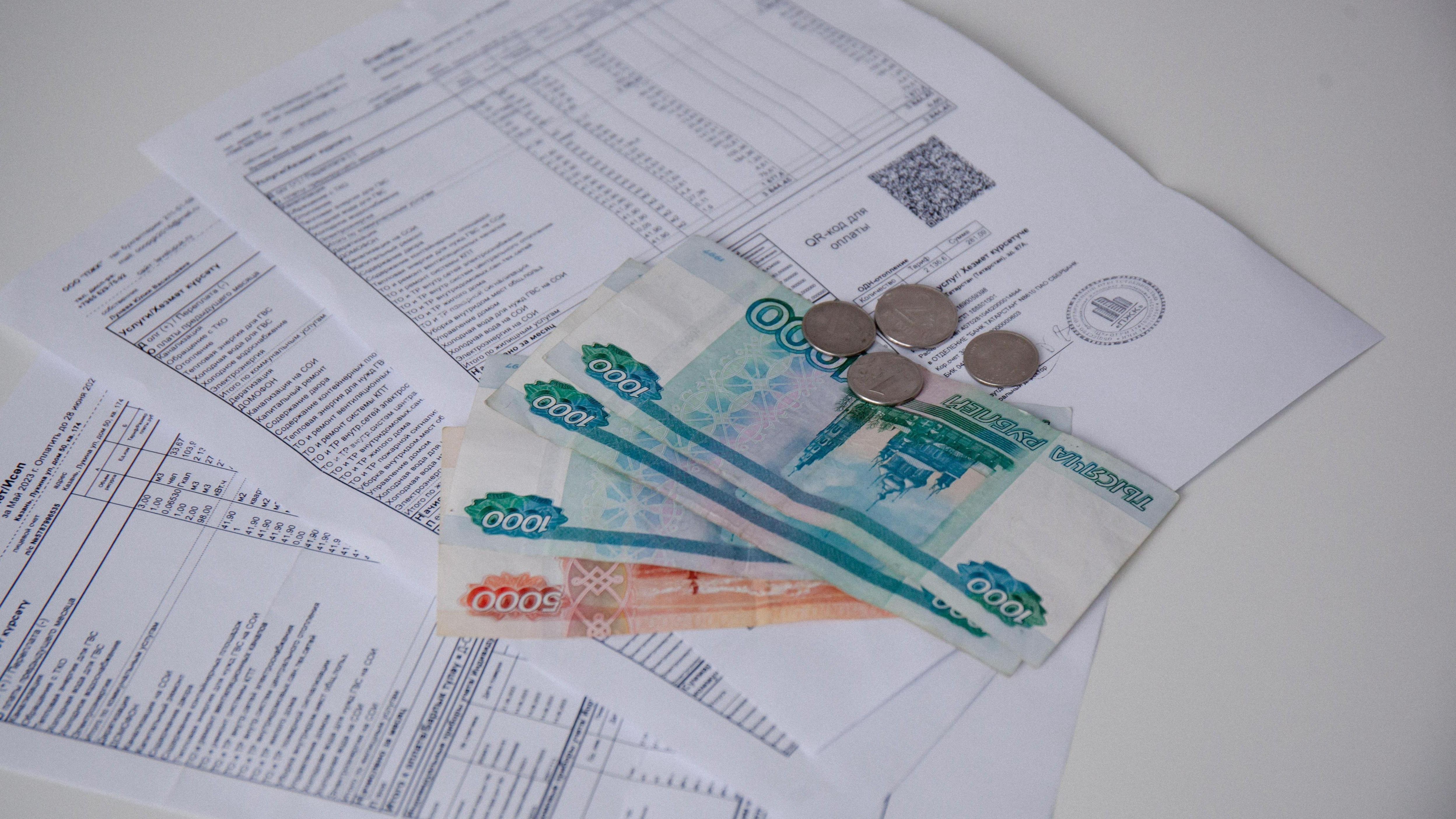 Тарифы ЖКУ взлетят на 18% в 2026 году: почему их повысят дважды и что с этим делать