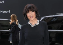 Крис Дженнер сделала пластическую операцию ради обложки Vogue