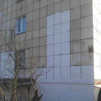 А здесь граффити уже полностью закрасили | Источник: Александр Жунев / Vk.com