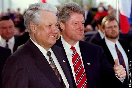 Борис Ельцин и Билл Клинтон на саммите G7 в Галифаксе, 1995 год | Источник: Blake Sale / Reuters