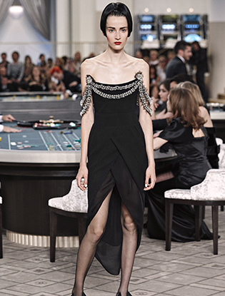 Неделя Высокой моды в Париже: Chanel FW2015/16