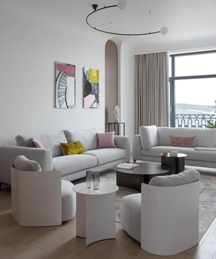Дерево и искусство: квартира 127 м² в Москве