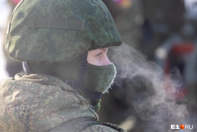 Уралец потерял на фронте паспорт, без документа заявление не приняли в ЗАГСе | Источник: Владислав Лоншаков / E1.RU