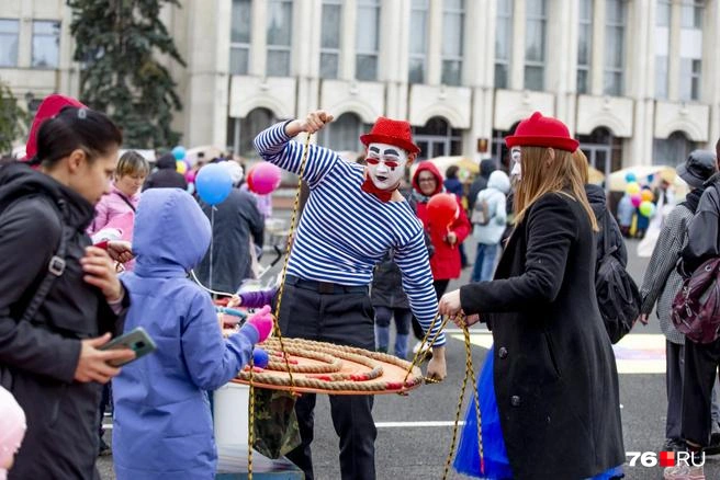 День города (0+) в Ярославле празднуют с размахом | Источник: Кирилл Поверинов / 76.RU