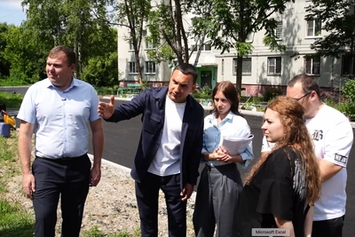 Федеральные средства на дворы — по решениям жителей, заявил Иванов