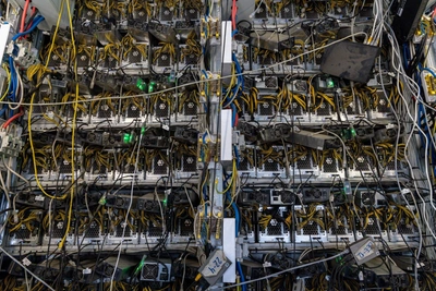 Underground Miners Sentenced for Electricity Theft in Krasnoyarsk