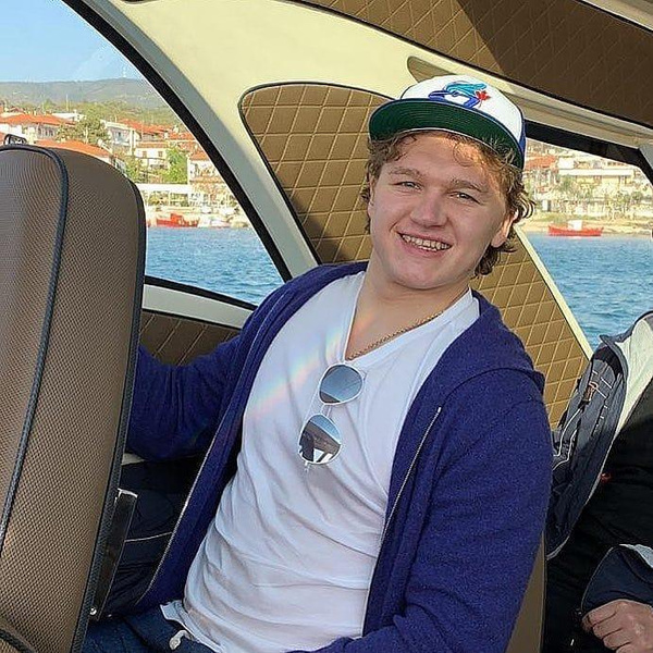 Дмитрий Маликов рассказал, что его дочь Стефания снова встречается с хоккеистом Кириллом Капризовым