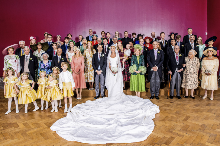 Проигнорировали мировой траур: в Бельгии племянница короля закатила роскошную свадьбу