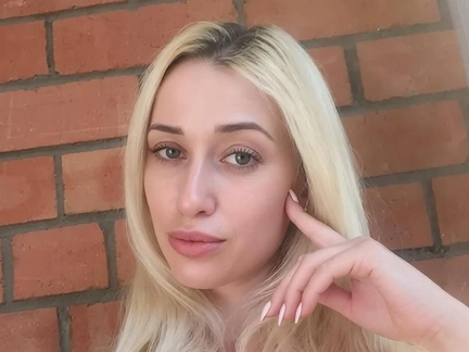 «Боялась эксгумации?»: нотариус Елена Подобедова выкопала тело мужа и сожгла — чего на самом деле она добивалась