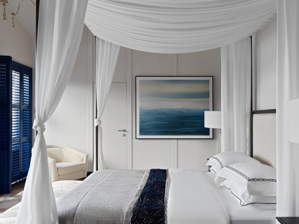 Кровать за занавеской: 35 примеров из реальных интерьеров | myDecor