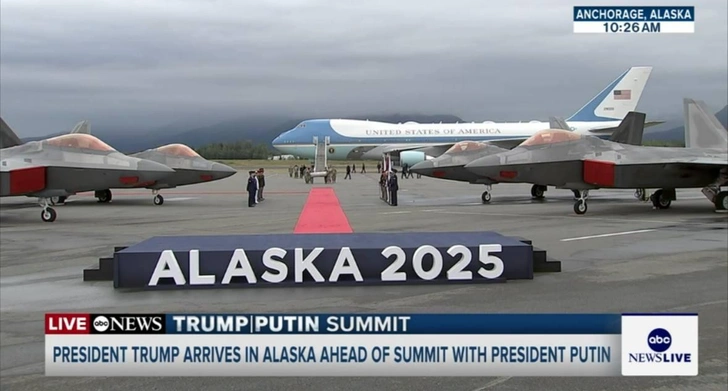 Мировые СМИ уже подключаются к саммиту Путина и Трампа