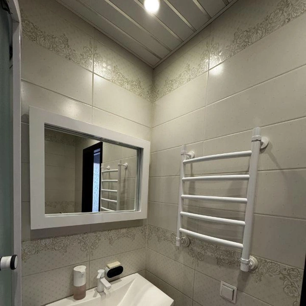 В квартире современный ремонт | Источник: Собственник / cian.ru / omsk.cian.ru/rent/flat/332890893/
