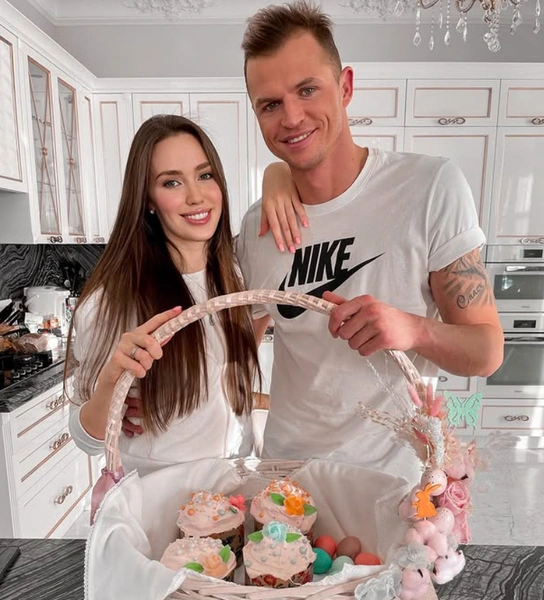 Анастасия Костенко и Дмитрий Тарасов | www.starhit.ru