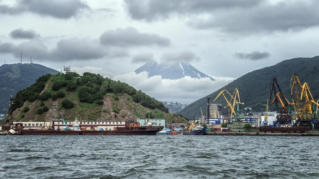 Петропавловск-Камчатский порт | Источник: Ivan Grabilin / iStock