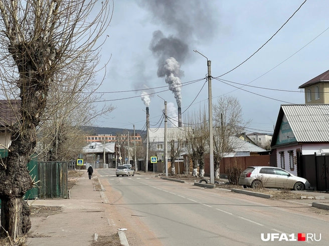 Дымит знатно | Источник: Андрей Бирюков / UFA1.RU